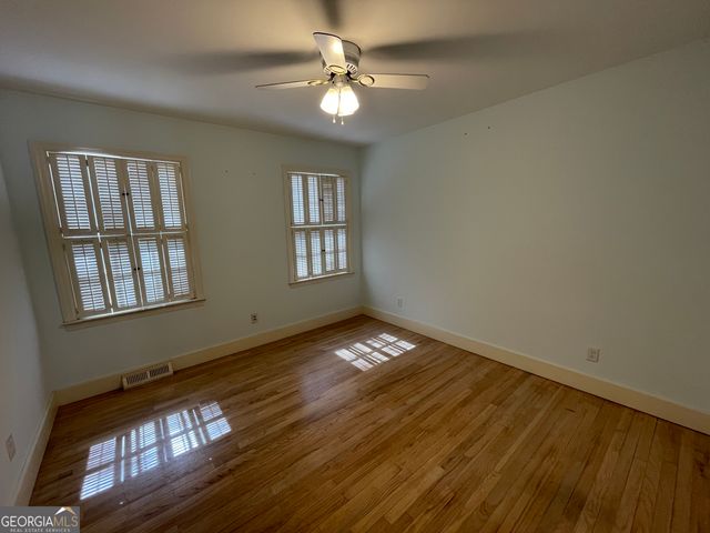 1438 Ga Highway 126, Cochran, GA 31014