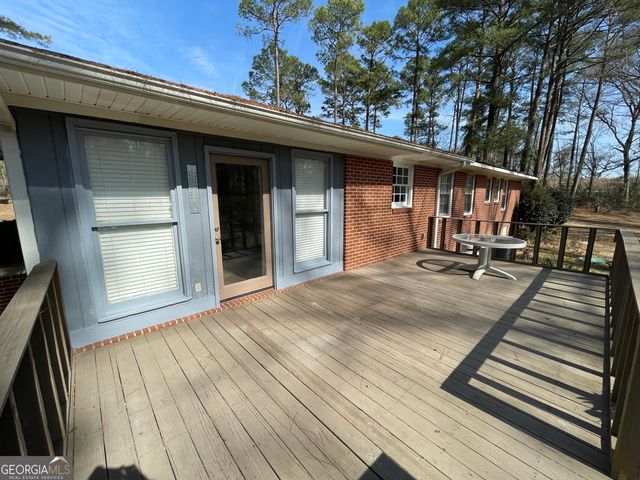 1438 Ga Highway 126, Cochran, GA 31014