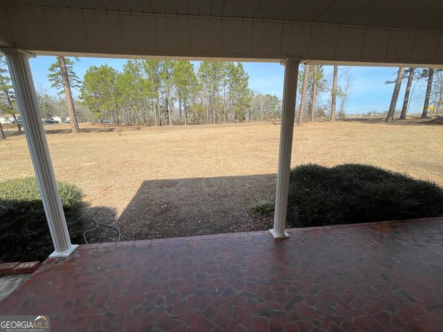 1438 Ga Highway 126, Cochran, GA 31014