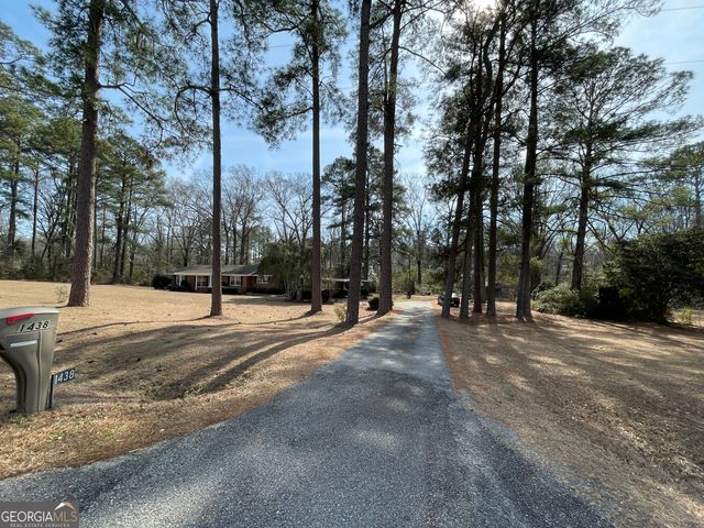 1438 Ga Highway 126, Cochran, GA 31014