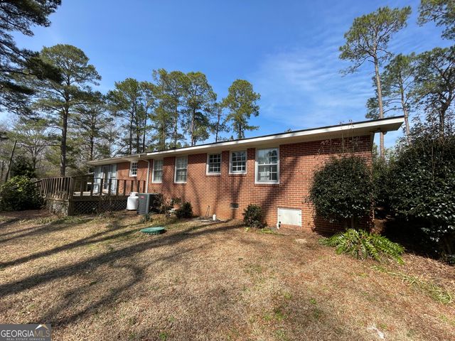 1438 Ga Highway 126, Cochran, GA 31014