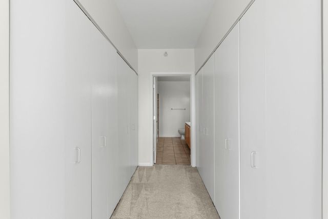 645 N Kingsbury Street 2202, Chicago, IL 60654