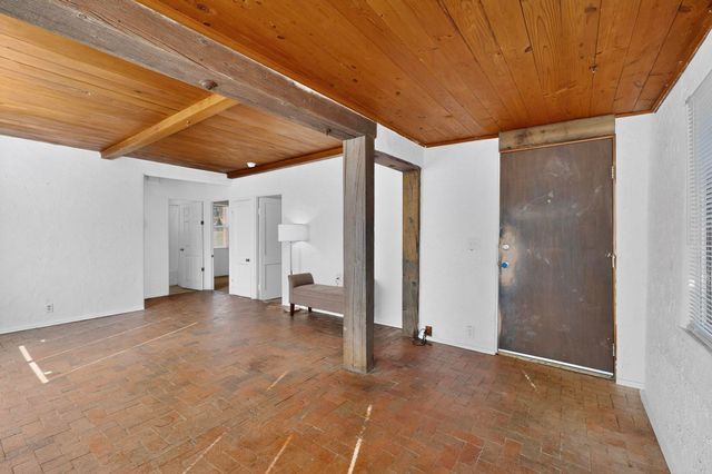 1133 Girard Boulevard NE, Albuquerque, NM 87106