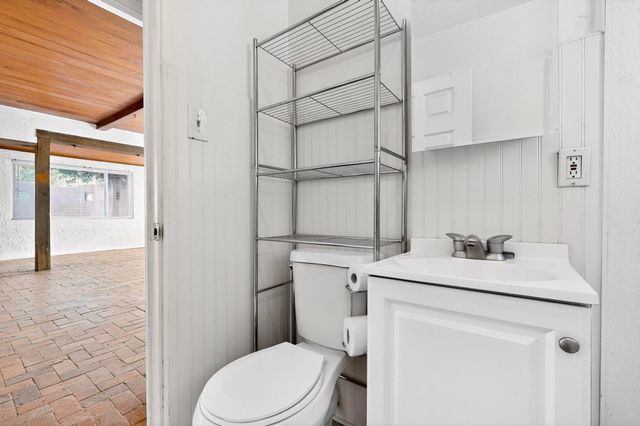 1133 Girard Boulevard NE, Albuquerque, NM 87106