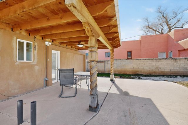 1133 Girard Boulevard NE, Albuquerque, NM 87106