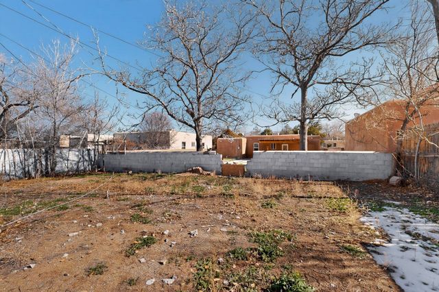 1133 Girard Boulevard NE, Albuquerque, NM 87106