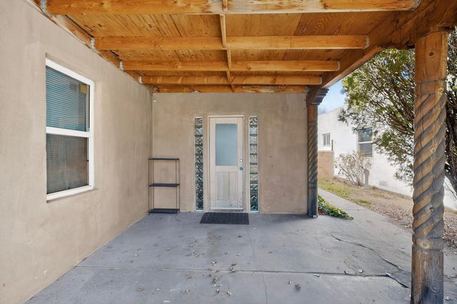 1133 Girard Boulevard NE, Albuquerque, NM 87106