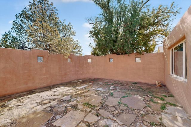 1133 Girard Boulevard NE, Albuquerque, NM 87106