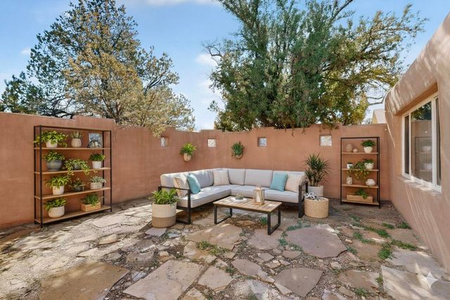 1133 Girard Boulevard NE, Albuquerque, NM 87106