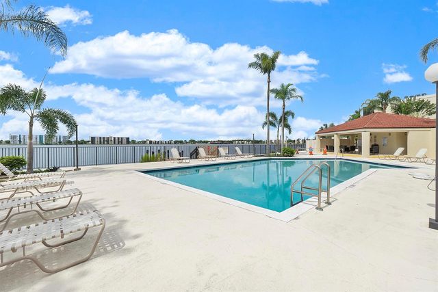 116 Lake Emerald Drive 403, Oakland Park, FL 33309