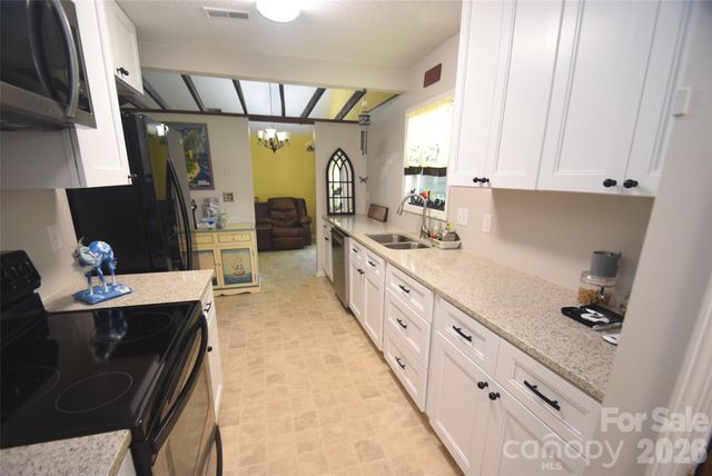 12202 Charing Grove Lane, Charlotte, NC 28273