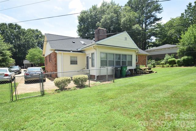 12202 Charing Grove Lane, Charlotte, NC 28273
