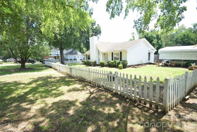 12202 Charing Grove Lane, Charlotte, NC 28273
