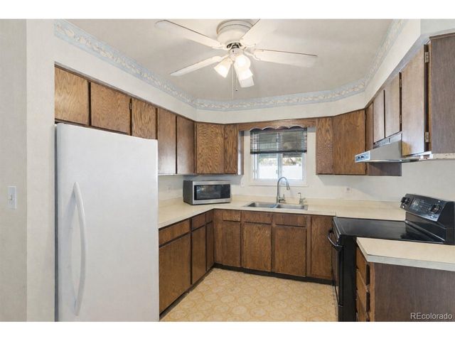 4483 Sandpiper Cir, Boulder, CO 80301