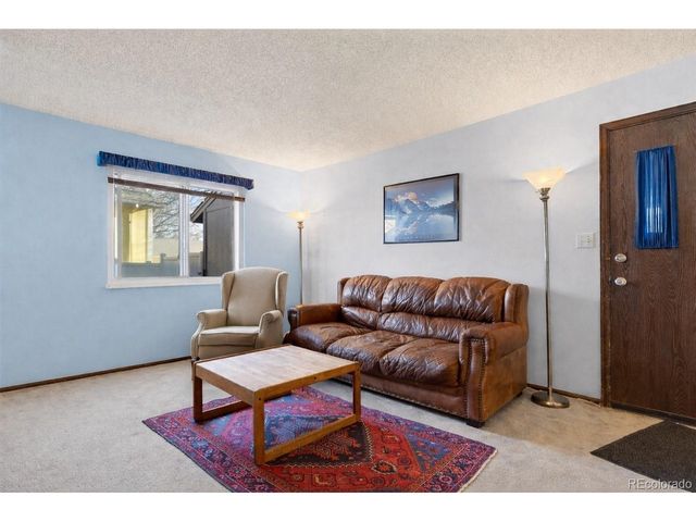 4483 Sandpiper Cir, Boulder, CO 80301