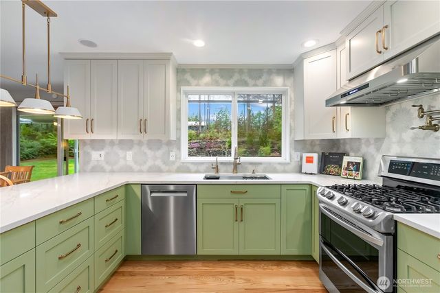 1093 SE St Patrick Court, Port Orchard, WA 98367