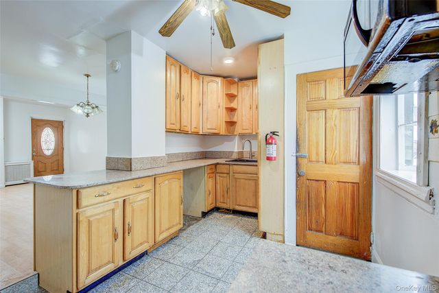 9056 184th Place, Hollis, NY 11423