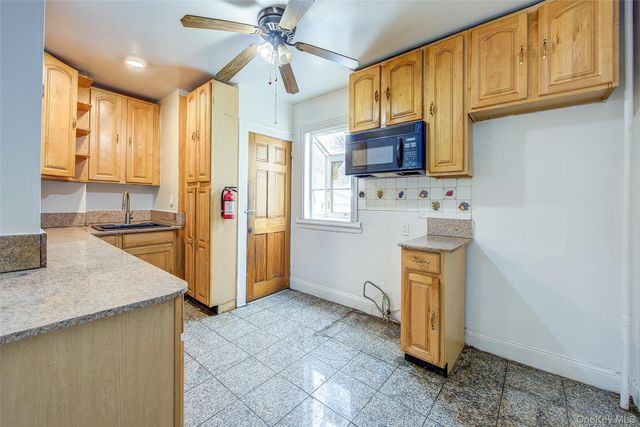 9056 184th Place, Hollis, NY 11423