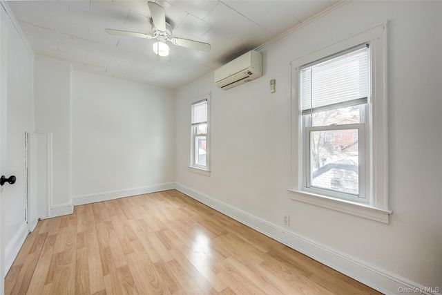 9056 184th Place, Hollis, NY 11423