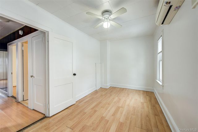 9056 184th Place, Hollis, NY 11423