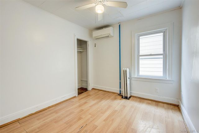 9056 184th Place, Hollis, NY 11423