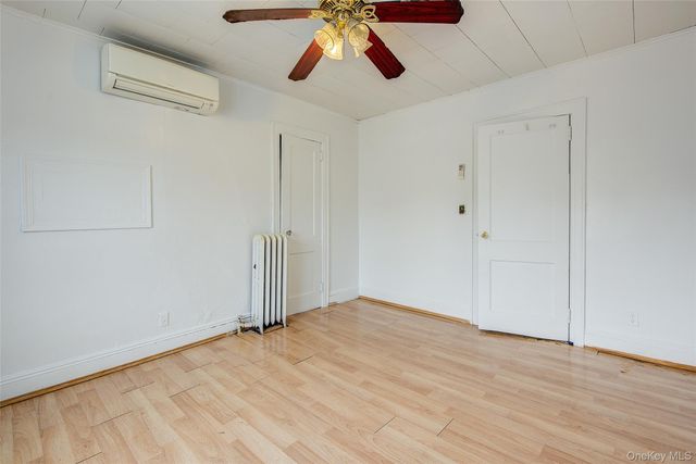 9056 184th Place, Hollis, NY 11423