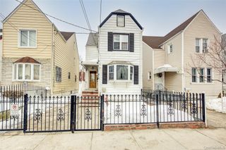 9056 184th Place, Hollis, NY 11423