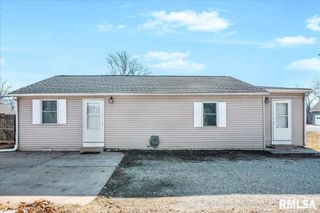 303 POWERS Avenue, Pekin, IL 61554