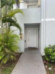 8600 SW 212th St 111, Cutler Bay, FL 33189