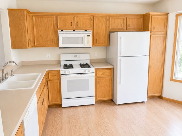12881 Glen Way, Apple Valley, MN 55124