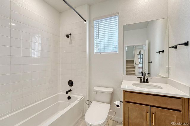 8673 Middle Fork Street, Littleton, CO 80125
