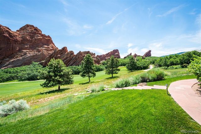 8673 Middle Fork Street, Littleton, CO 80125