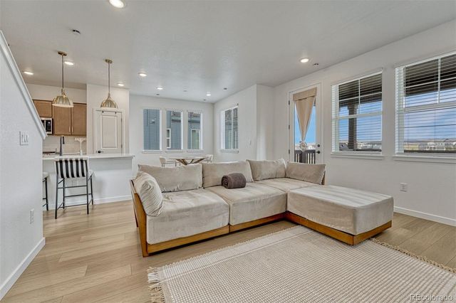 8673 Middle Fork Street, Littleton, CO 80125