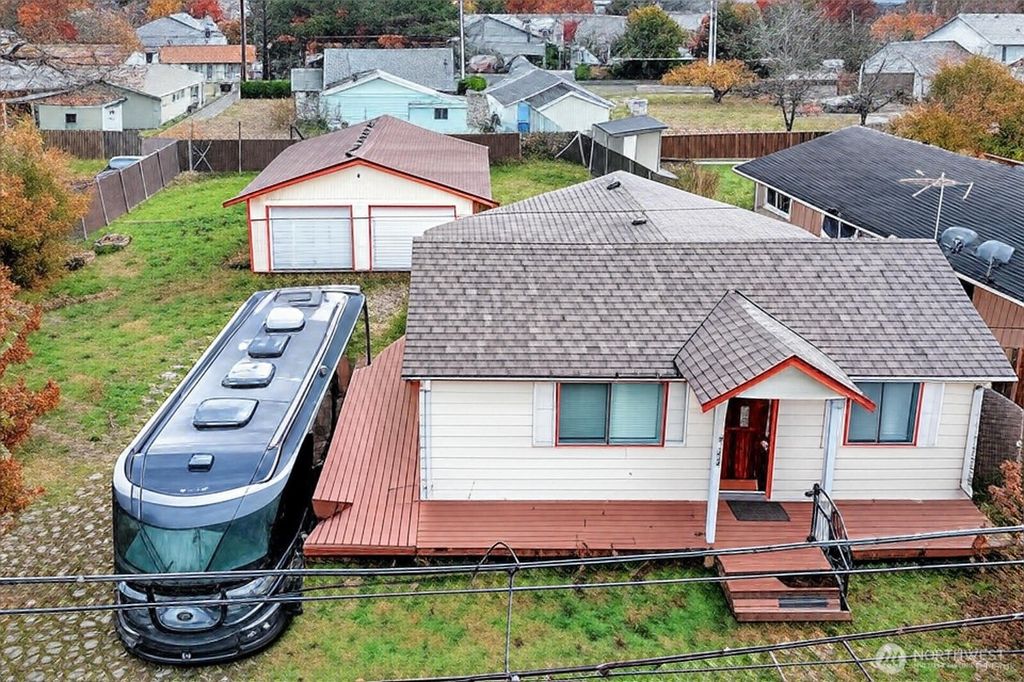 7235 S monroe Street, Tacoma, WA 98409