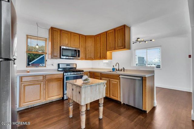 4 Pirate Drive, Waretown, NJ 08758