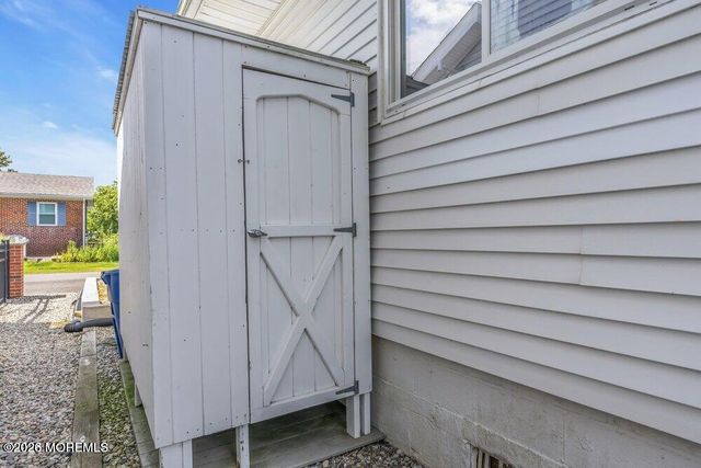 4 Pirate Drive, Waretown, NJ 08758