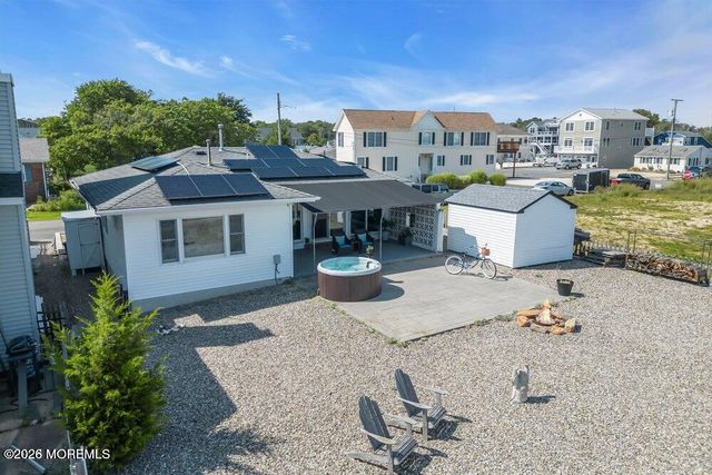 4 Pirate Drive, Waretown, NJ 08758
