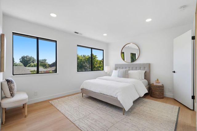 168 Granada Drive, Mountain View, CA 94043