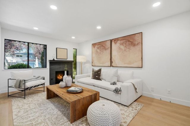 168 Granada Drive, Mountain View, CA 94043