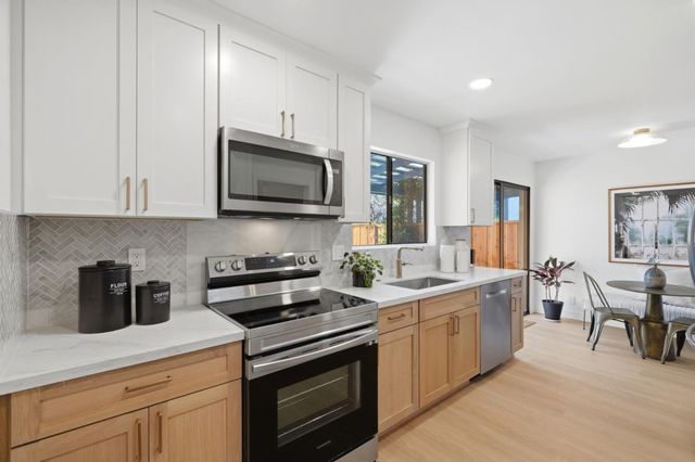 168 Granada Drive, Mountain View, CA 94043
