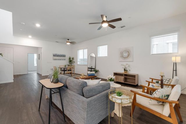 1652 Andromeda Ct, Lathrop, CA 95330