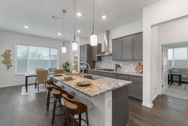 1652 Andromeda Ct, Lathrop, CA 95330