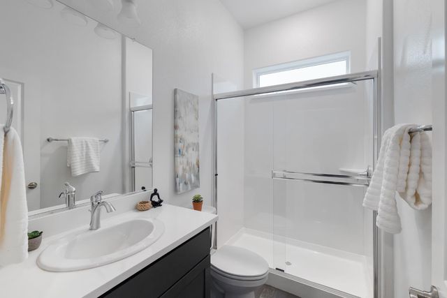 1652 Andromeda Ct, Lathrop, CA 95330