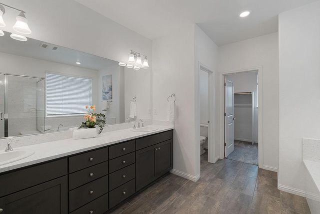 1652 Andromeda Ct, Lathrop, CA 95330