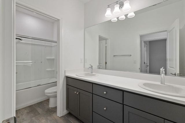 1652 Andromeda Ct, Lathrop, CA 95330