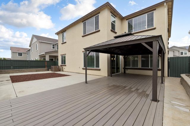 1652 Andromeda Ct, Lathrop, CA 95330