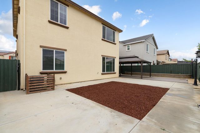 1652 Andromeda Ct, Lathrop, CA 95330