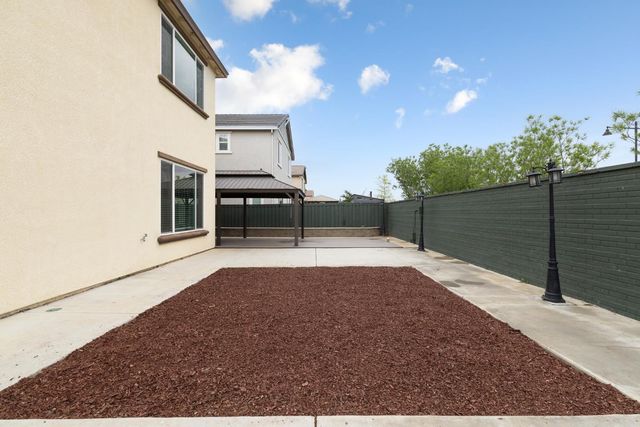 1652 Andromeda Ct, Lathrop, CA 95330