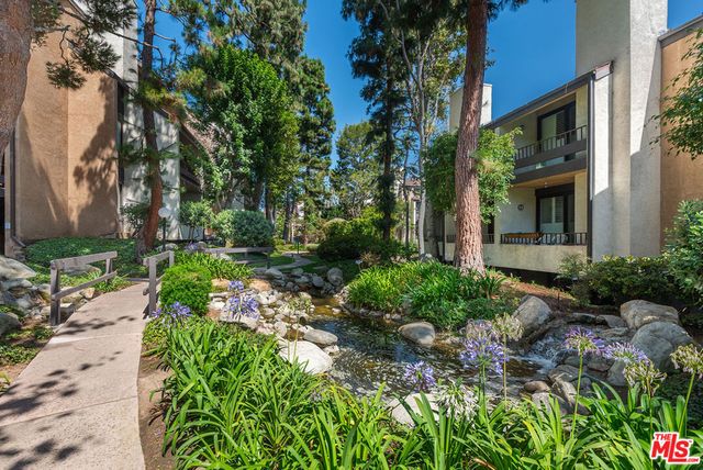 8110 Manitoba Street 109, Playa Del Rey, CA 90293