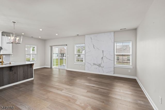 18 Mountain View Ln, Mansfield Twp., NJ 07865